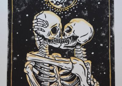 Kissing Skeletons